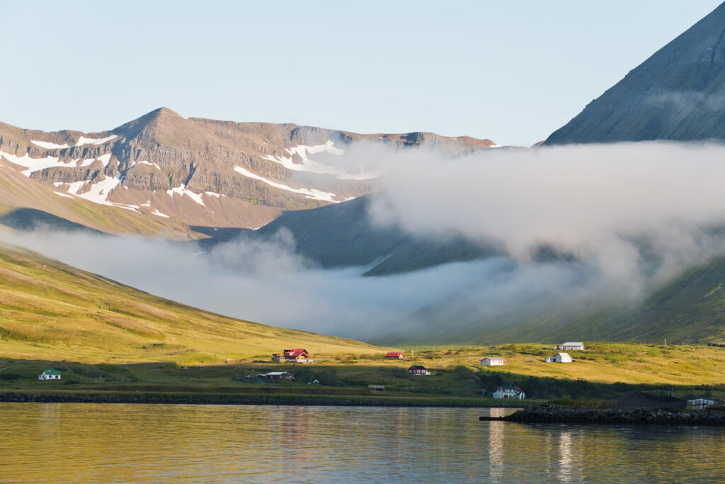 File:Skútuá valley seen from Siglufjörður (2024).jpg